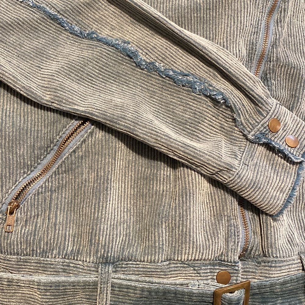 POL Jacket - Picture 3 of 6